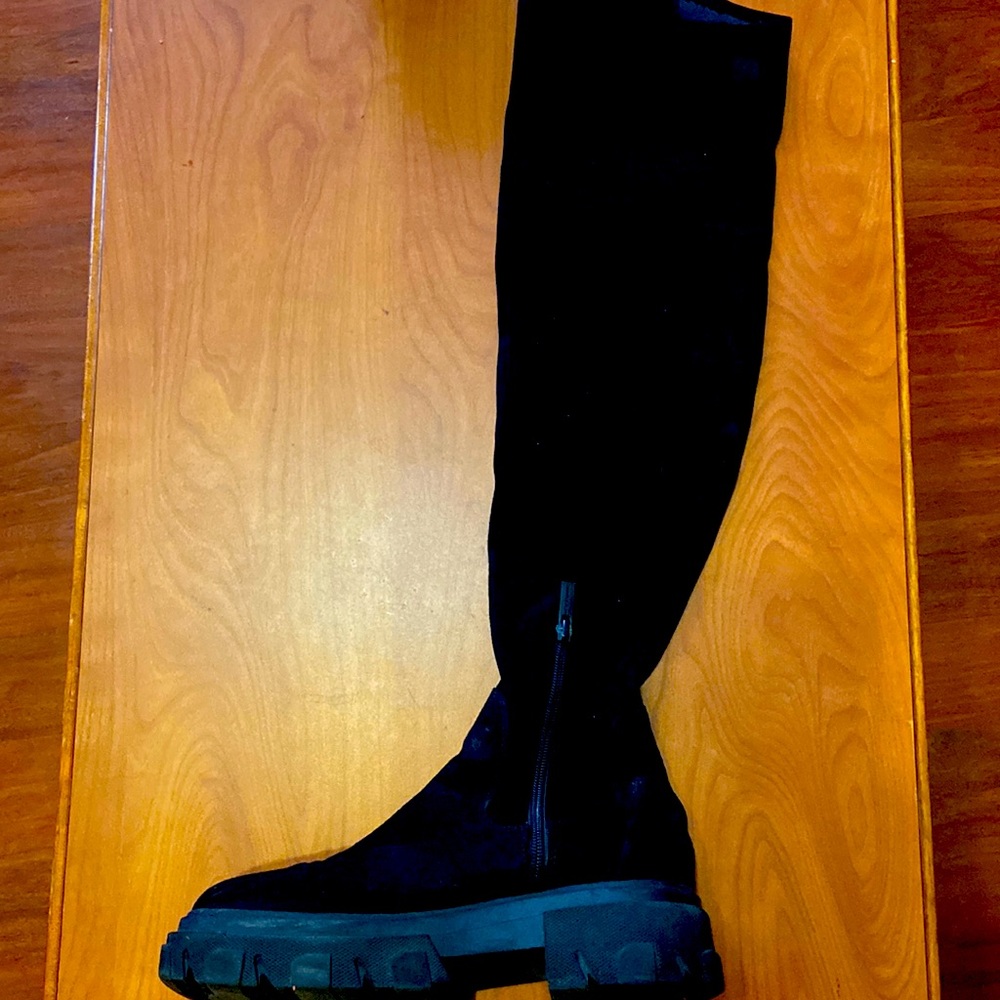 Calvin Klein boots size 9